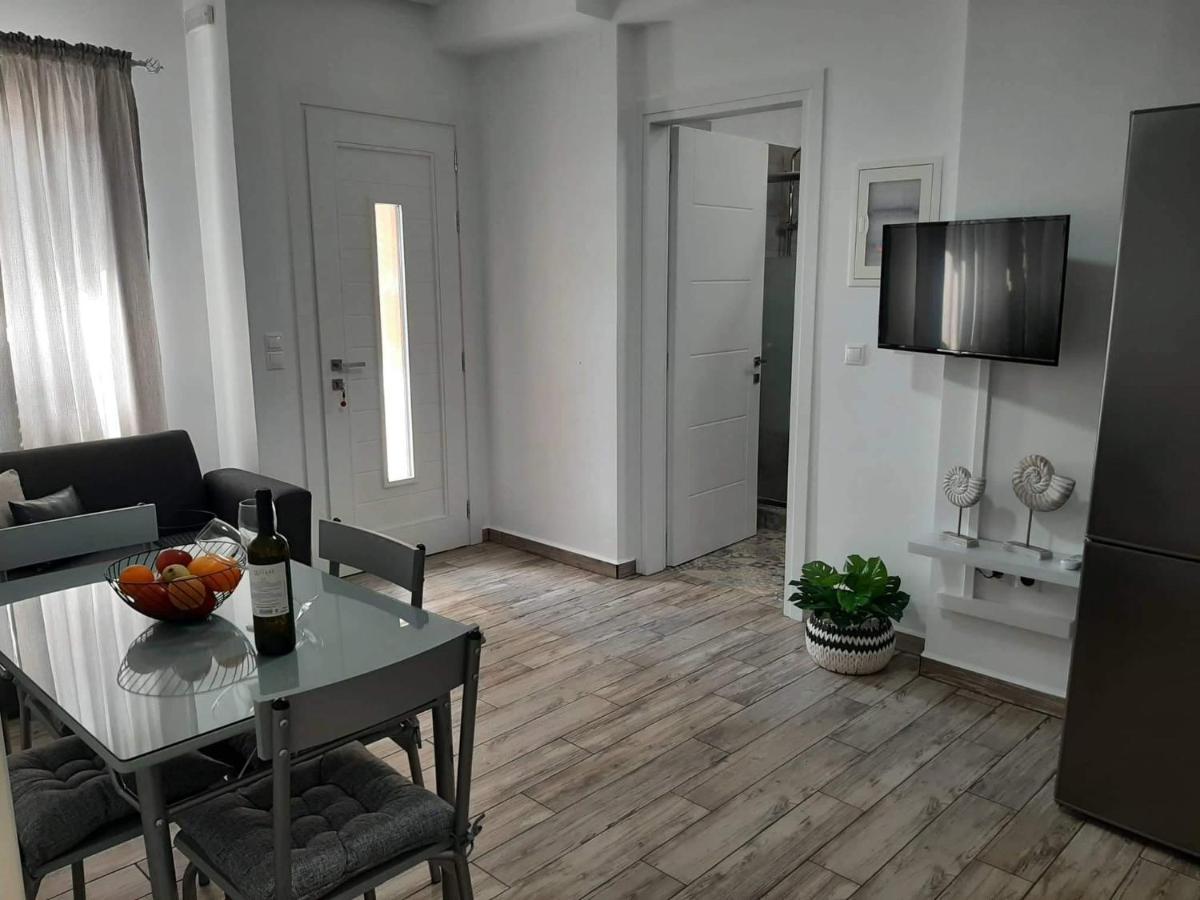 Alisachni Apartment Kini Exterior photo